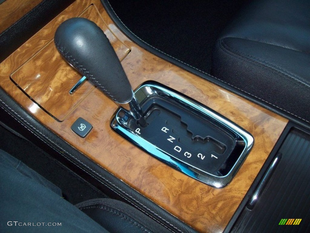 2009 Cadillac DTS Platinum Edition Transmission Photos