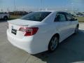 Super White - Camry SE Photo No. 5
