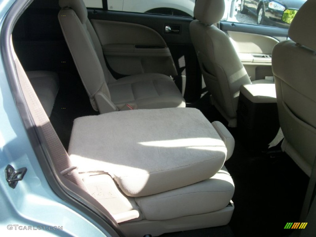 2009 Taurus X SEL - Light Ice Blue Metallic / Camel photo #6