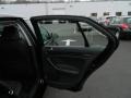 Black - Jetta SE Sedan Photo No. 21