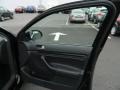 Black - Jetta SE Sedan Photo No. 22