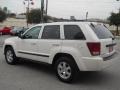 Stone White - Grand Cherokee Laredo Photo No. 5