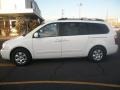 2008 White Kia Sedona LX  photo #4