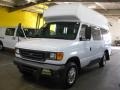 Oxford White - E Series Van E350 Passenger Commercial Photo No. 3