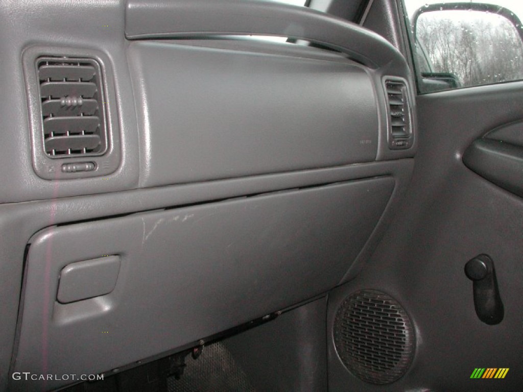 2003 Silverado 2500HD LS Regular Cab 4x4 - Light Pewter Metallic / Dark Charcoal photo #21