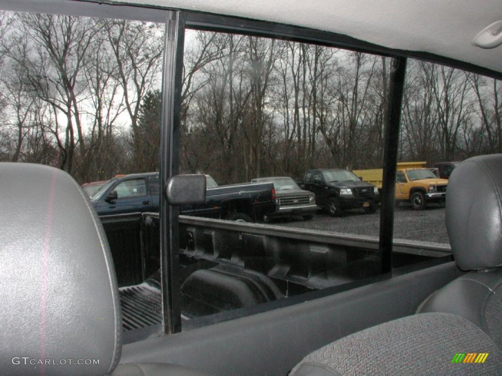 2003 Silverado 2500HD LS Regular Cab 4x4 - Light Pewter Metallic / Dark Charcoal photo #27