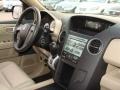 Dashboard of 2009 Pilot EX 4WD