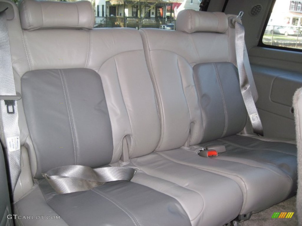 2001 Yukon Denali AWD - Garnet Red Metallic / Graphite/Medium Gray photo #21