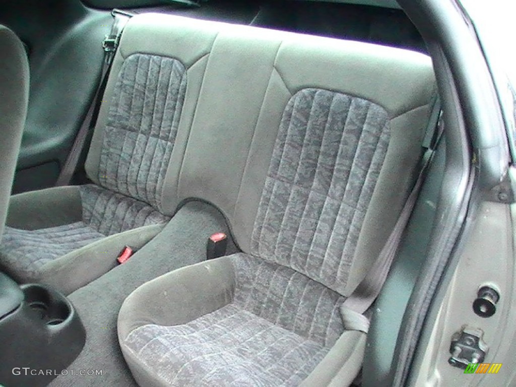 Medium Gray Interior 2002 Chevrolet Camaro Coupe Photo #58577750