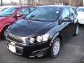 Black - Sonic LT Hatch Photo No. 1