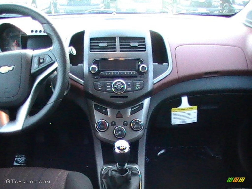 2012 Chevrolet Sonic LT Hatch Jet Black/Brick Dashboard Photo #58578480