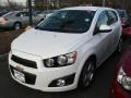 Summit White - Sonic LTZ Hatch Photo No. 1