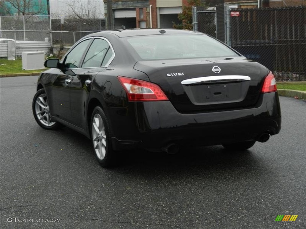 2010 Maxima 3.5 SV - Crimson Black / Charcoal photo #56