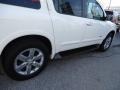 Blizzard White - Armada LE 4WD Photo No. 56