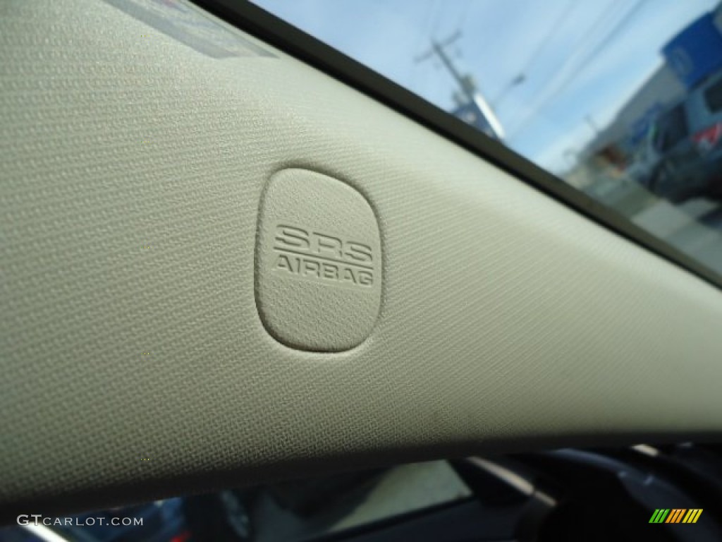 2011 Impreza 2.5i Premium Wagon - Spark Silver Metallic / Carbon Black photo #39