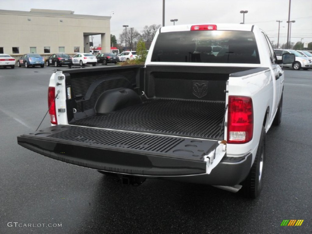 2011 Ram 1500 ST Quad Cab 4x4 - Bright White / Dark Slate Gray/Medium Graystone photo #17