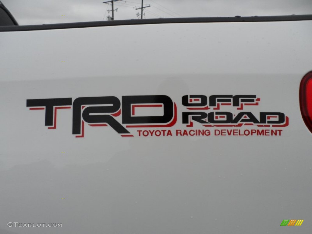 2012 Tundra SR5 TRD CrewMax - Super White / Sand Beige photo #17