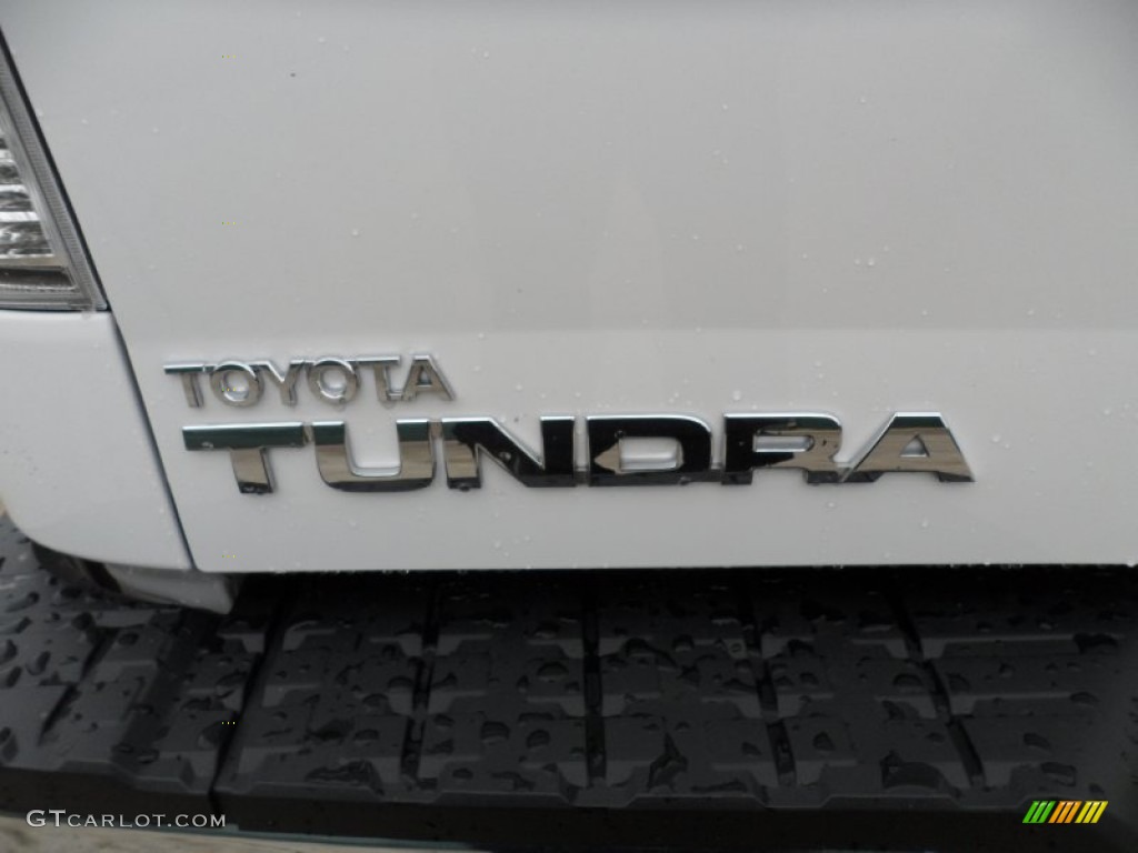 2012 Tundra SR5 TRD CrewMax - Super White / Sand Beige photo #18