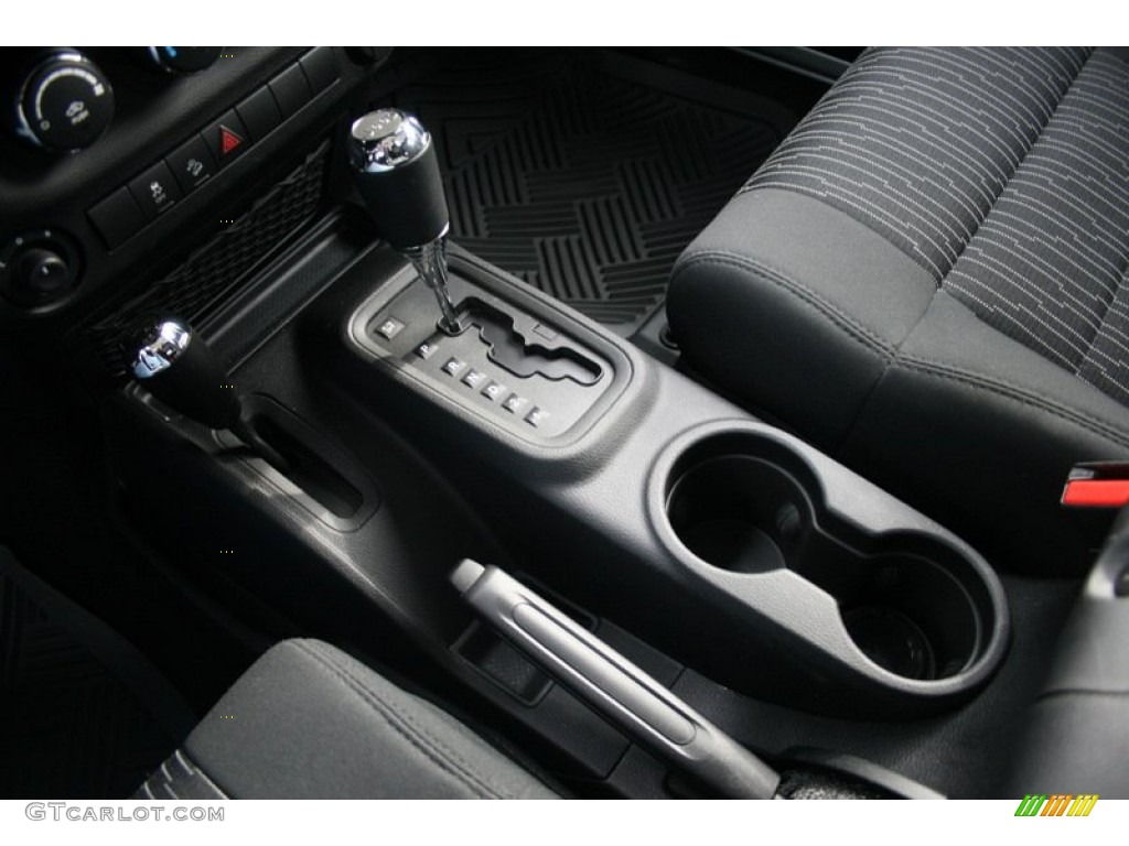 2011 Jeep Wrangler Unlimited Sport 4x4 4 Speed Automatic Transmission Photo #58589952