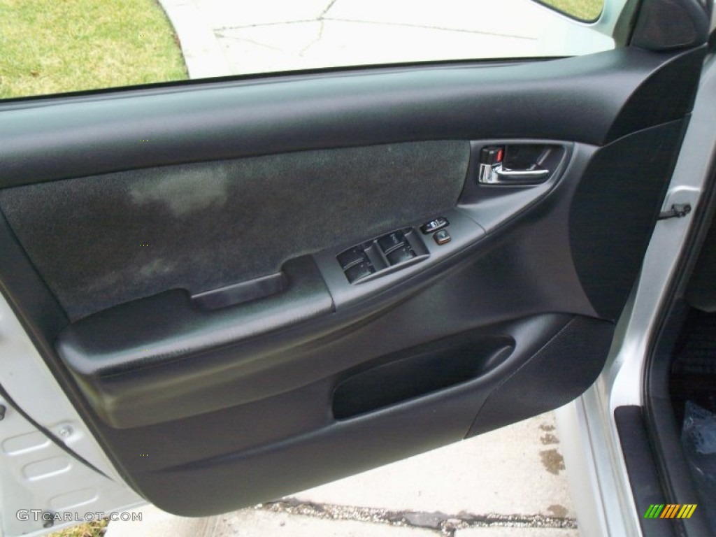 2005 Corolla S - Silver Streak Mica / Black photo #17