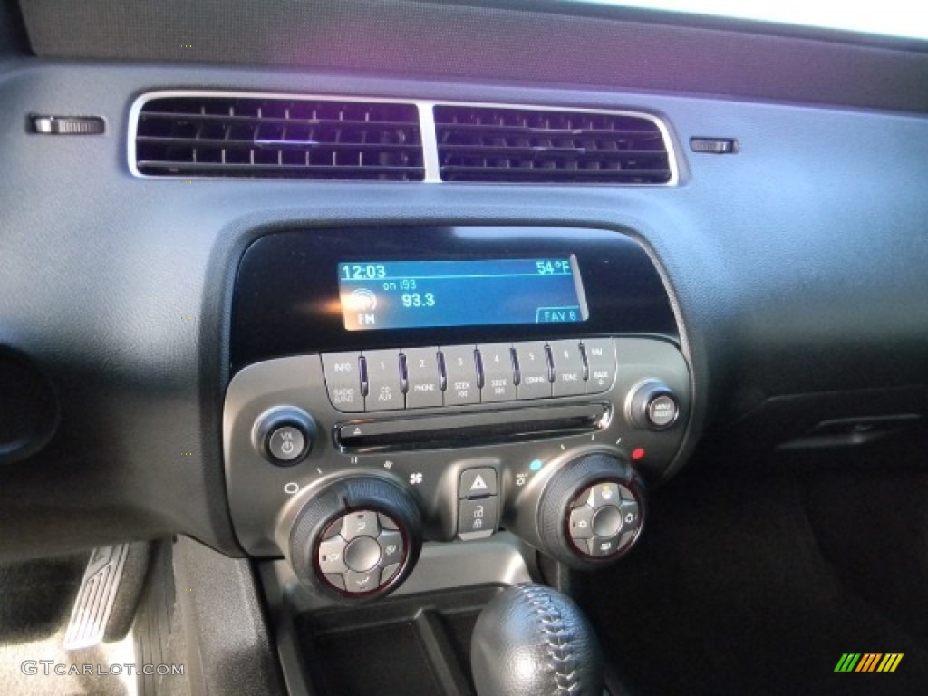2011 Chevrolet Camaro LT Coupe Audio System Photo #58596144