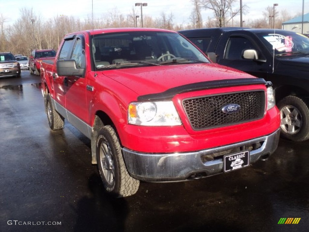 2006 F150 XLT SuperCrew 4x4 - Bright Red / Medium/Dark Flint photo #3