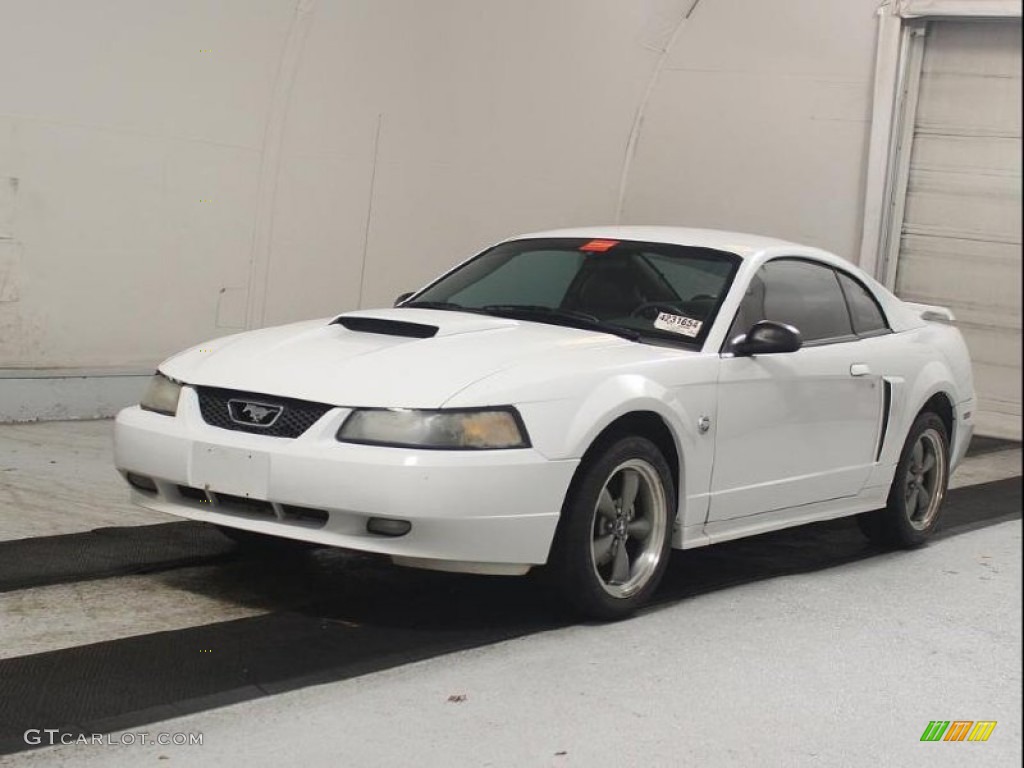 2004 Mustang GT Coupe - Oxford White / Medium Parchment photo #1