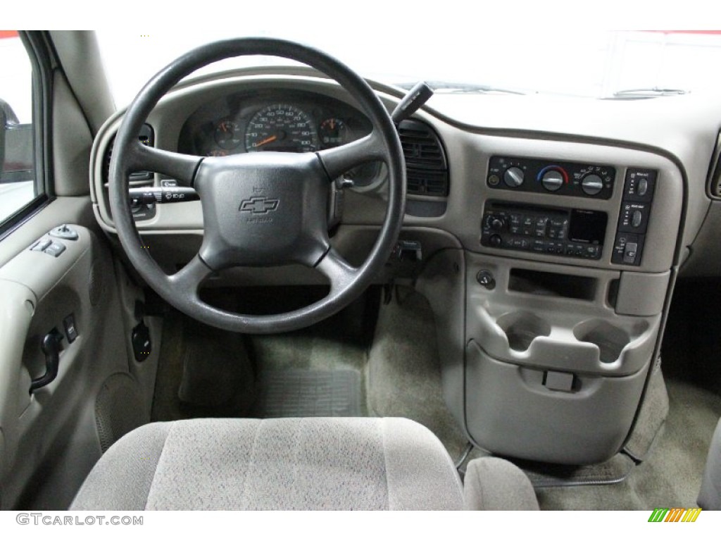 2004 Chevrolet Astro LS Passenger Van Medium Gray Dashboard Photo #58600404