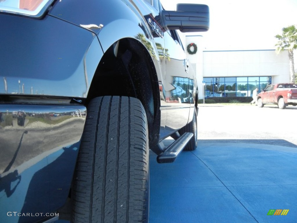 2010 F150 STX Regular Cab - Tuxedo Black / Medium Stone photo #11