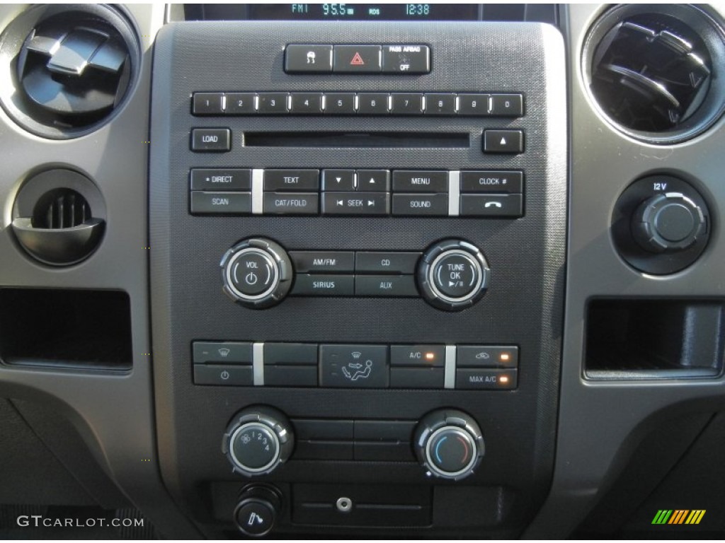 2010 F150 STX Regular Cab - Tuxedo Black / Medium Stone photo #19