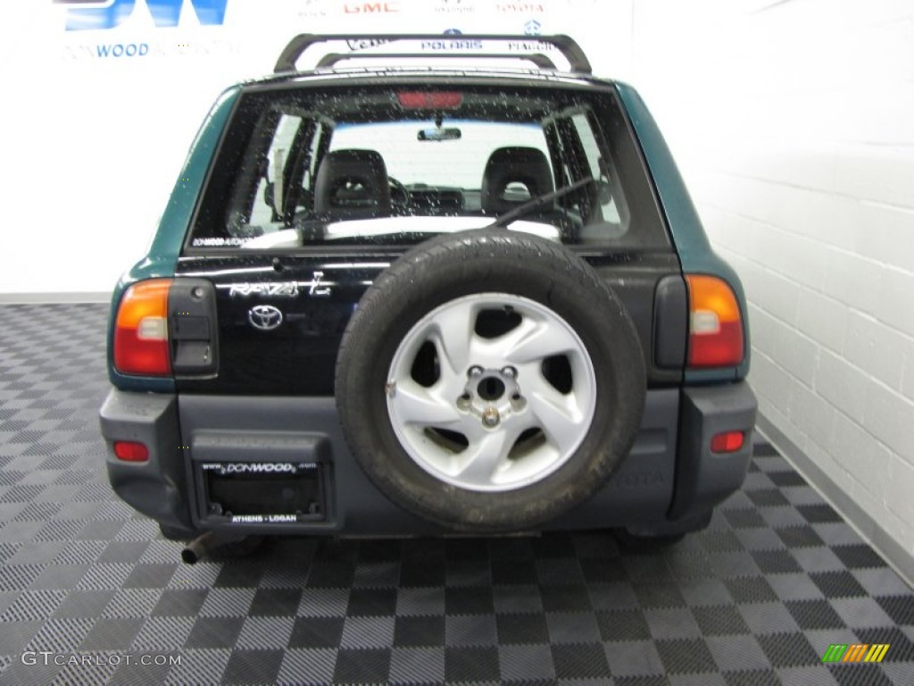 1997 RAV4 4WD - Dark Green Metallic / Gray photo #8