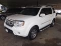 Taffeta White - Pilot Touring 4WD Photo No. 33