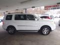Taffeta White - Pilot Touring 4WD Photo No. 38