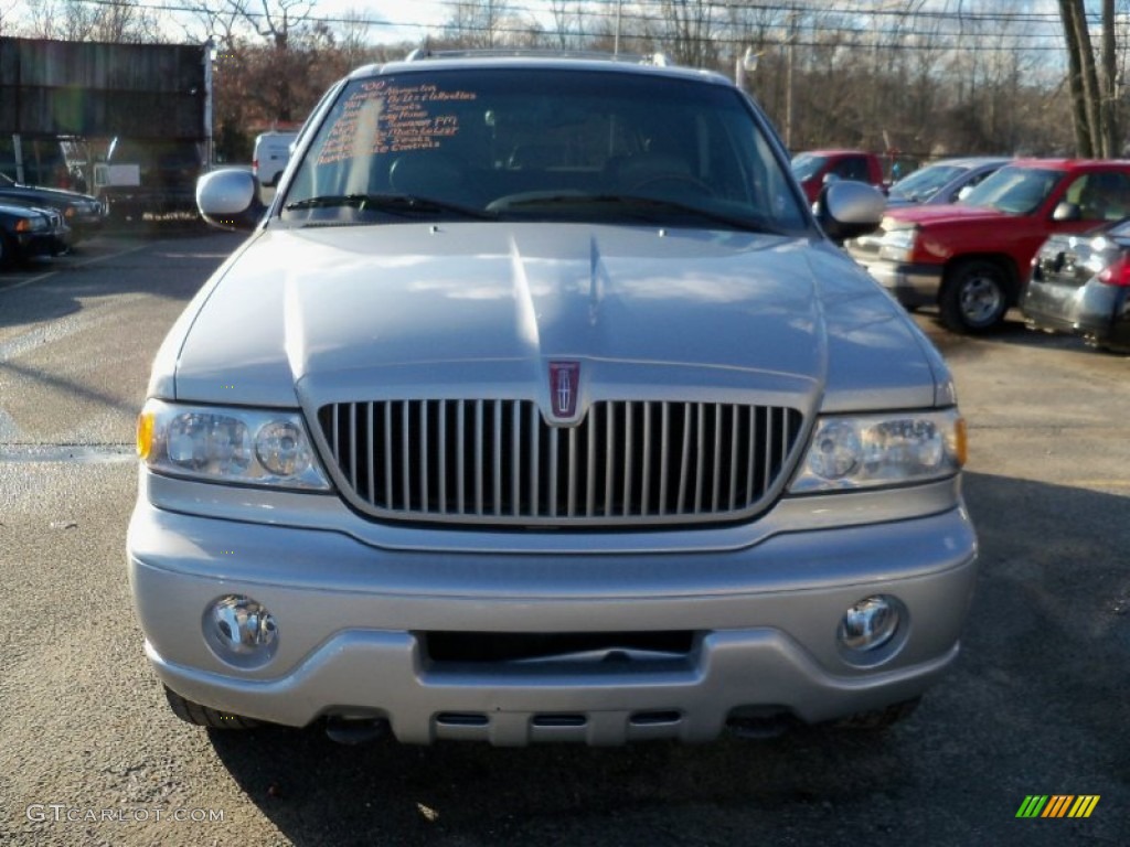 2000 Navigator 4x4 - Silver Metallic / Medium Graphite photo #1