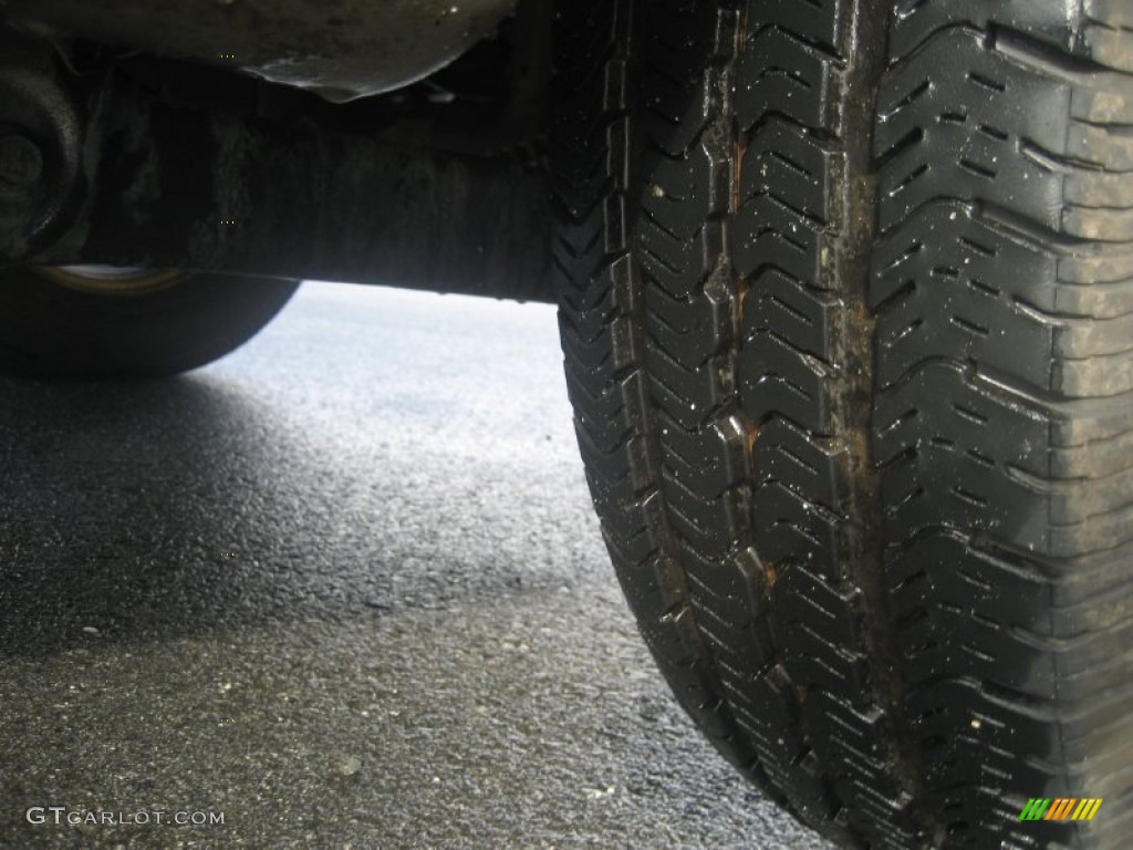 2002 Grand Cherokee Laredo 4x4 - Silverstone Metallic / Dark Slate Gray photo #37