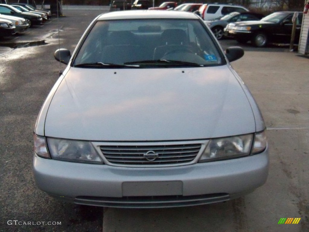 Silver Mint Metallic Nissan Sentra