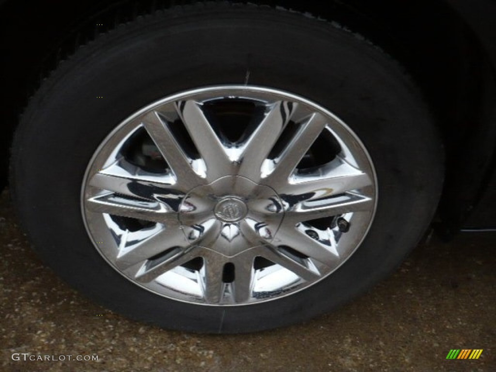 2010 Chrysler Town & Country Limited Wheel Photo #58611335