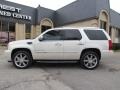 White Diamond - Escalade  Photo No. 1
