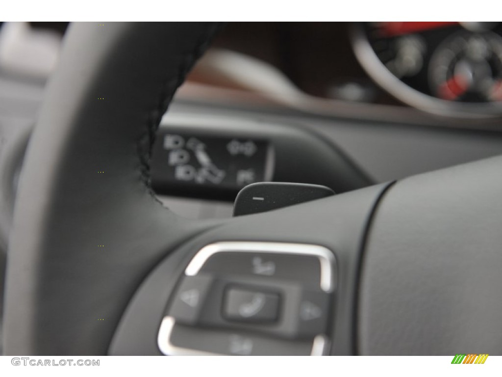 2012 Volkswagen CC VR6 4Motion Executive Controls Photos