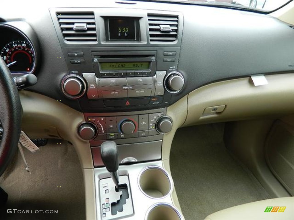2008 Highlander  - Black / Sand Beige photo #27