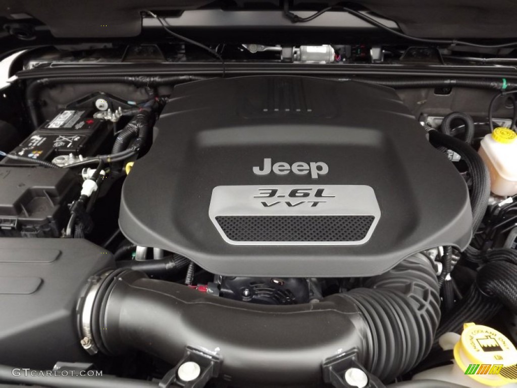 2012 Jeep Wrangler Unlimited Sahara 4x4 3.6 Liter DOHC 24-Valve VVT Pentastar V6 Engine Photo #58627016