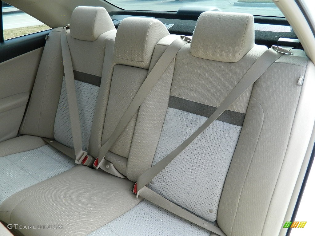 2012 Camry XLE - Super White / Ivory photo #10