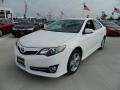Super White - Camry SE Photo No. 2
