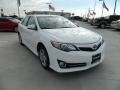 Super White - Camry SE Photo No. 4