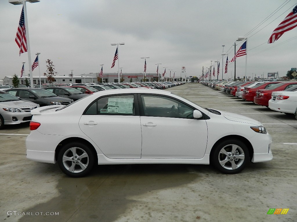 2011 Corolla S - Super White / Dark Charcoal photo #4