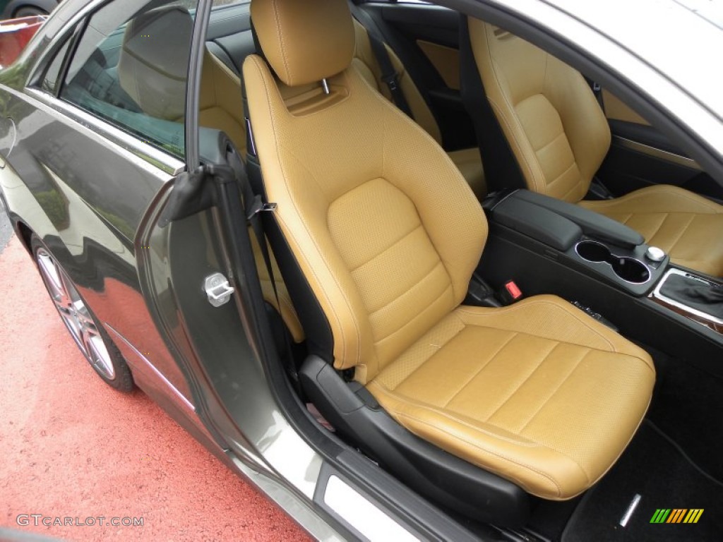 Natural Beige Interior 2010 Mercedes-Benz E 550 Coupe Photo #58634738