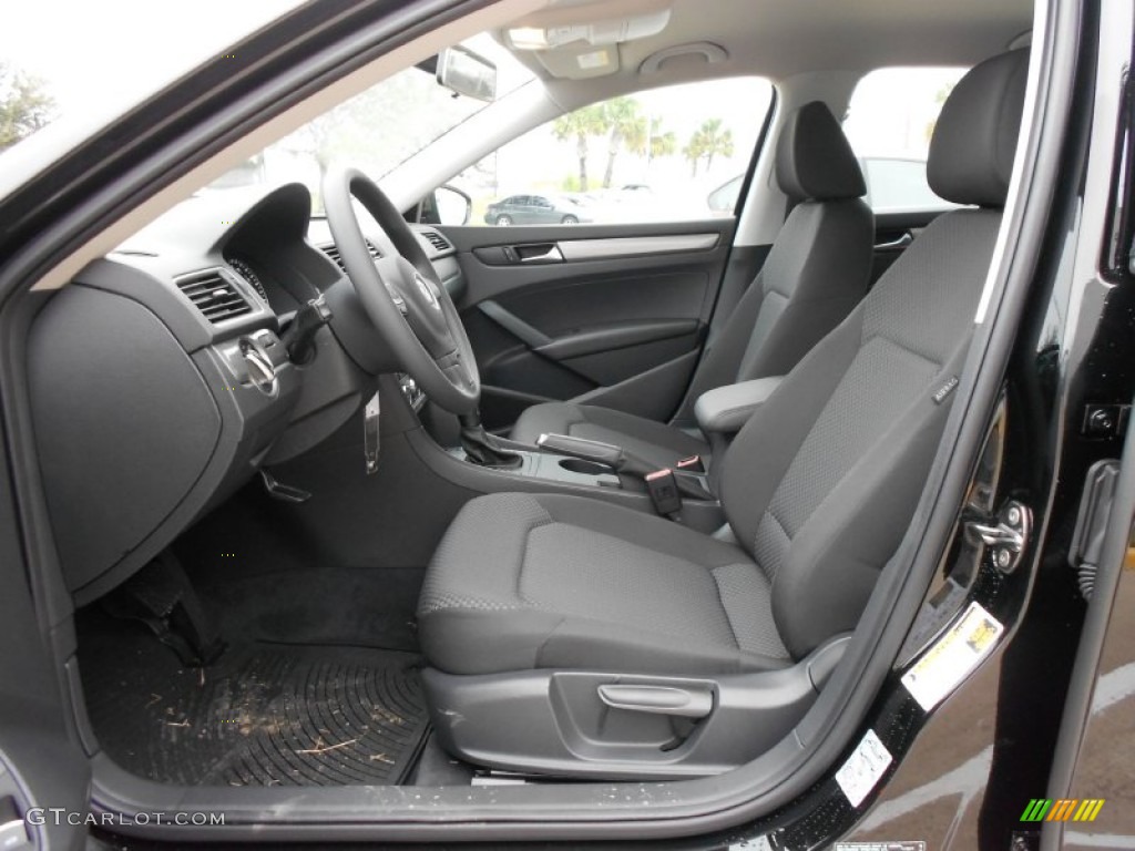 Titan Black Interior 2012 Volkswagen Passat 2.5L S Photo #58635881