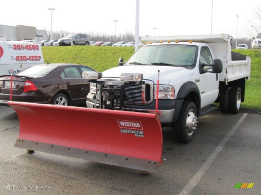 Oxford White 2006 Ford F550 Super Duty XL Regular Cab 4x4 Plow Truck Exterior Photo #58639826