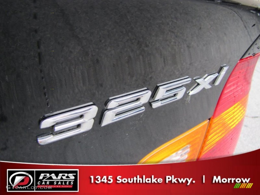 2003 3 Series 325xi Sedan - Jet Black / Sand photo #8