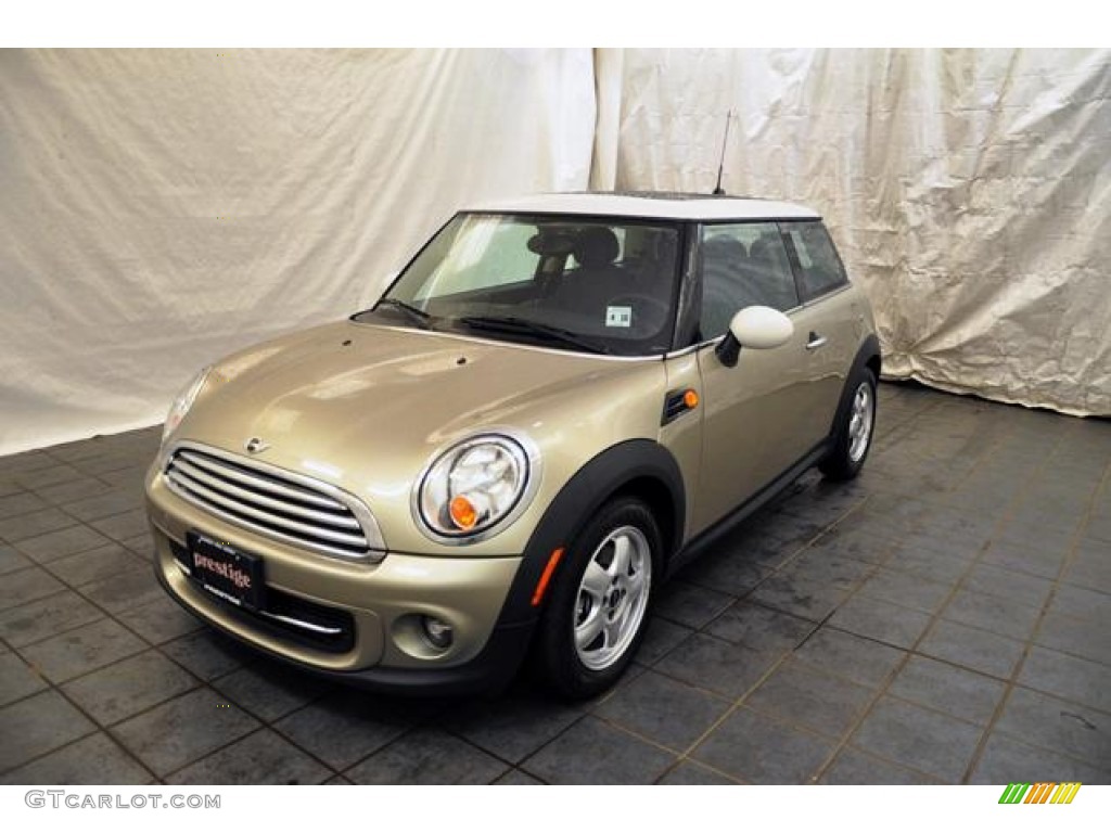 Sparkling Silver Metallic Mini Cooper